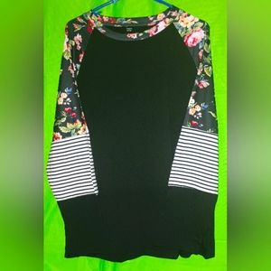 Emery Rose Long Sleeve Blouse